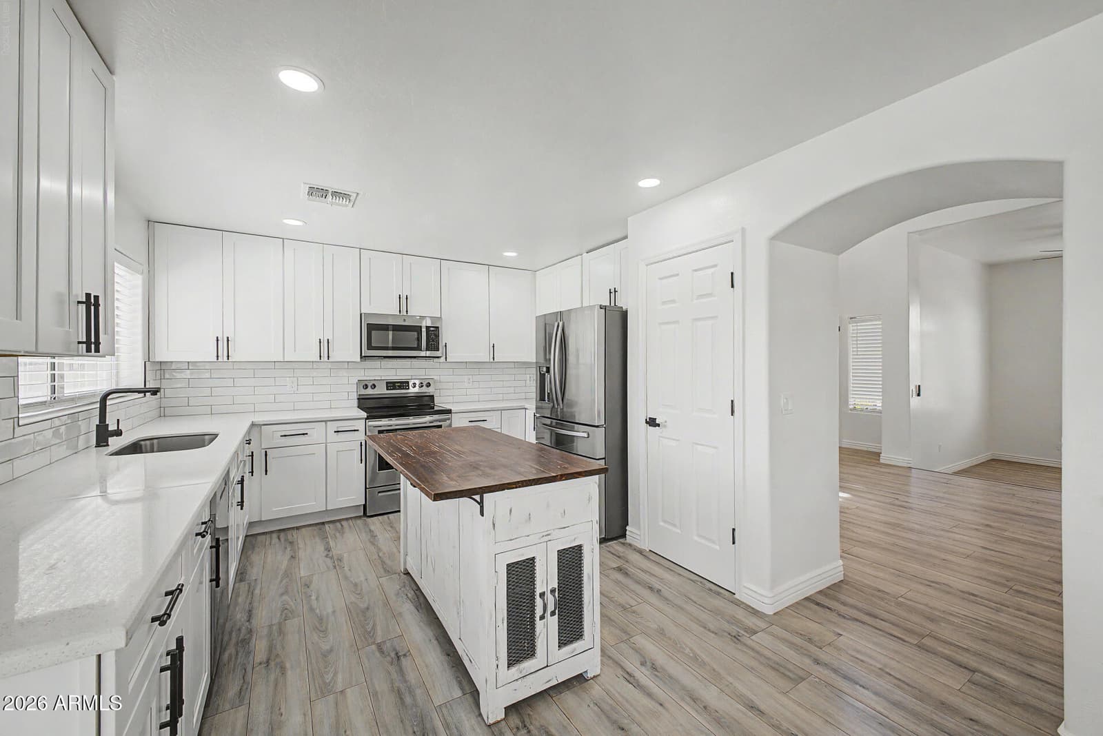 15936 W CENTRAL Street, Surprise, AZ 85374 — photo 14 of 32
