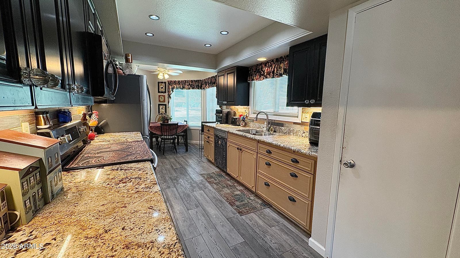 10419 W CAMPANA Drive, Sun City, AZ 85351 — photo 7 of 23