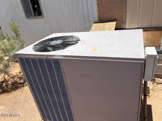 10960 N 67TH Avenue 49, Glendale, AZ 85304 — photo 4 of 12