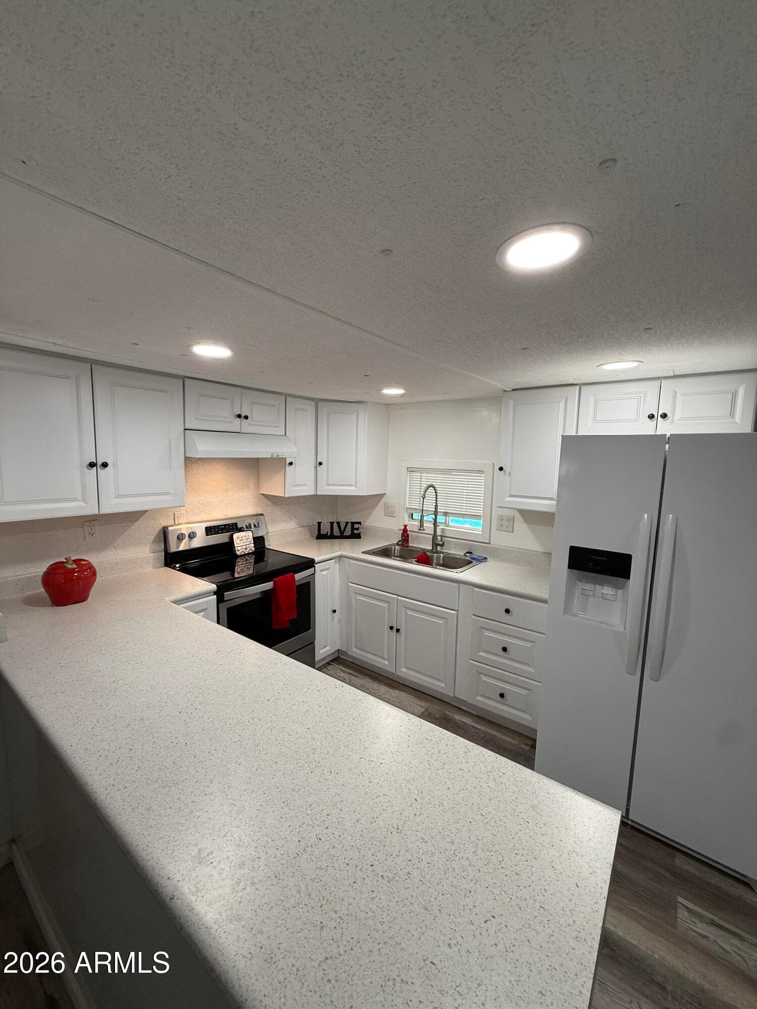 2650 W UNION HILLS Drive 323, Phoenix, AZ 85027