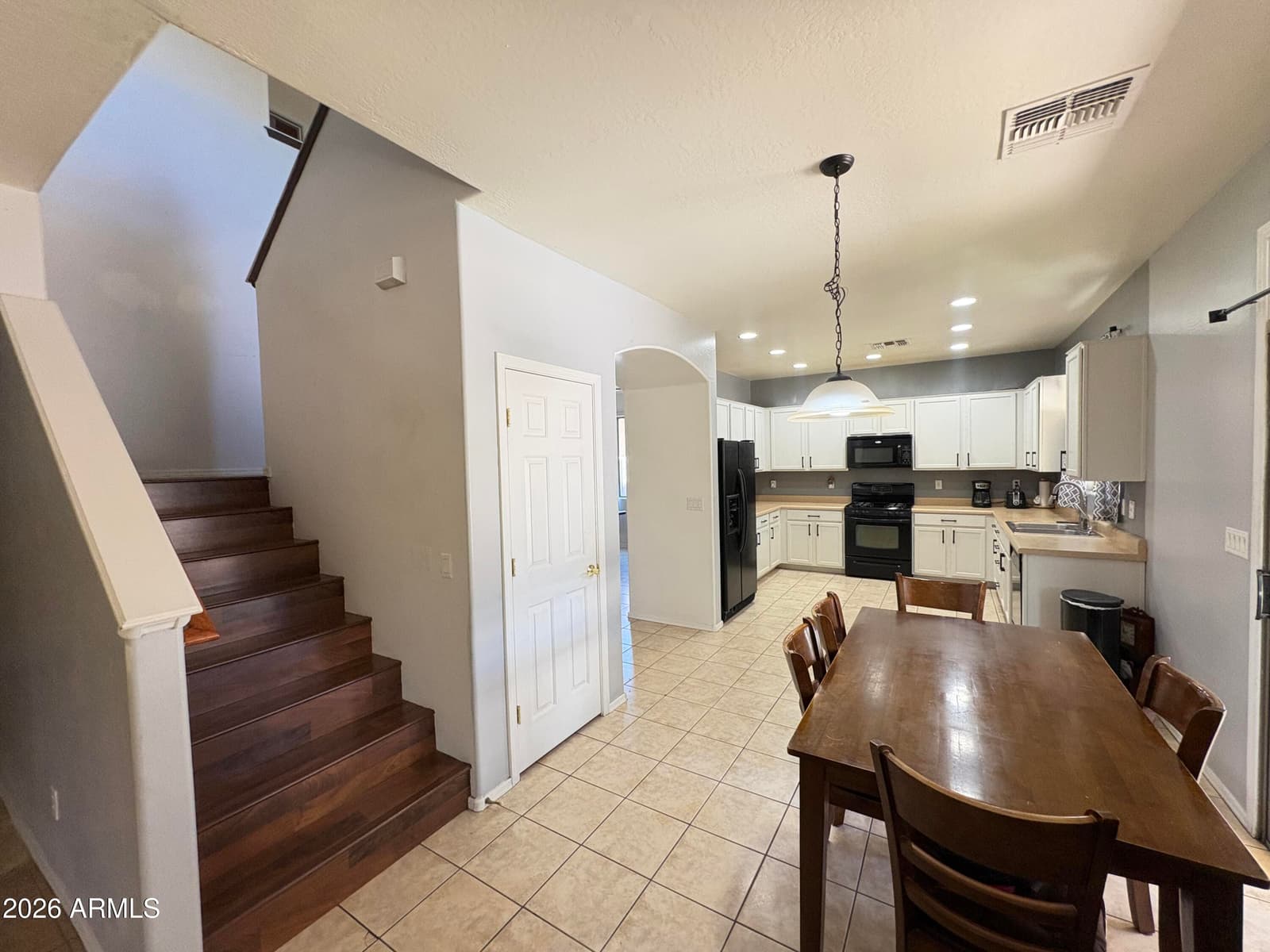 962 E SADDLEBACK Place, San Tan Valley, AZ 85143 — photo 12 of 18