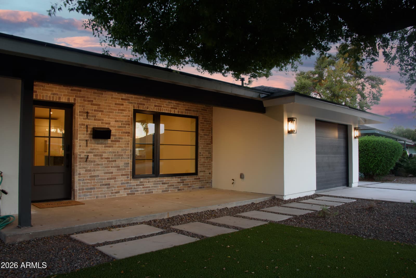 1117 W VERMONT Avenue, Phoenix, AZ 85013 — photo 3 of 58