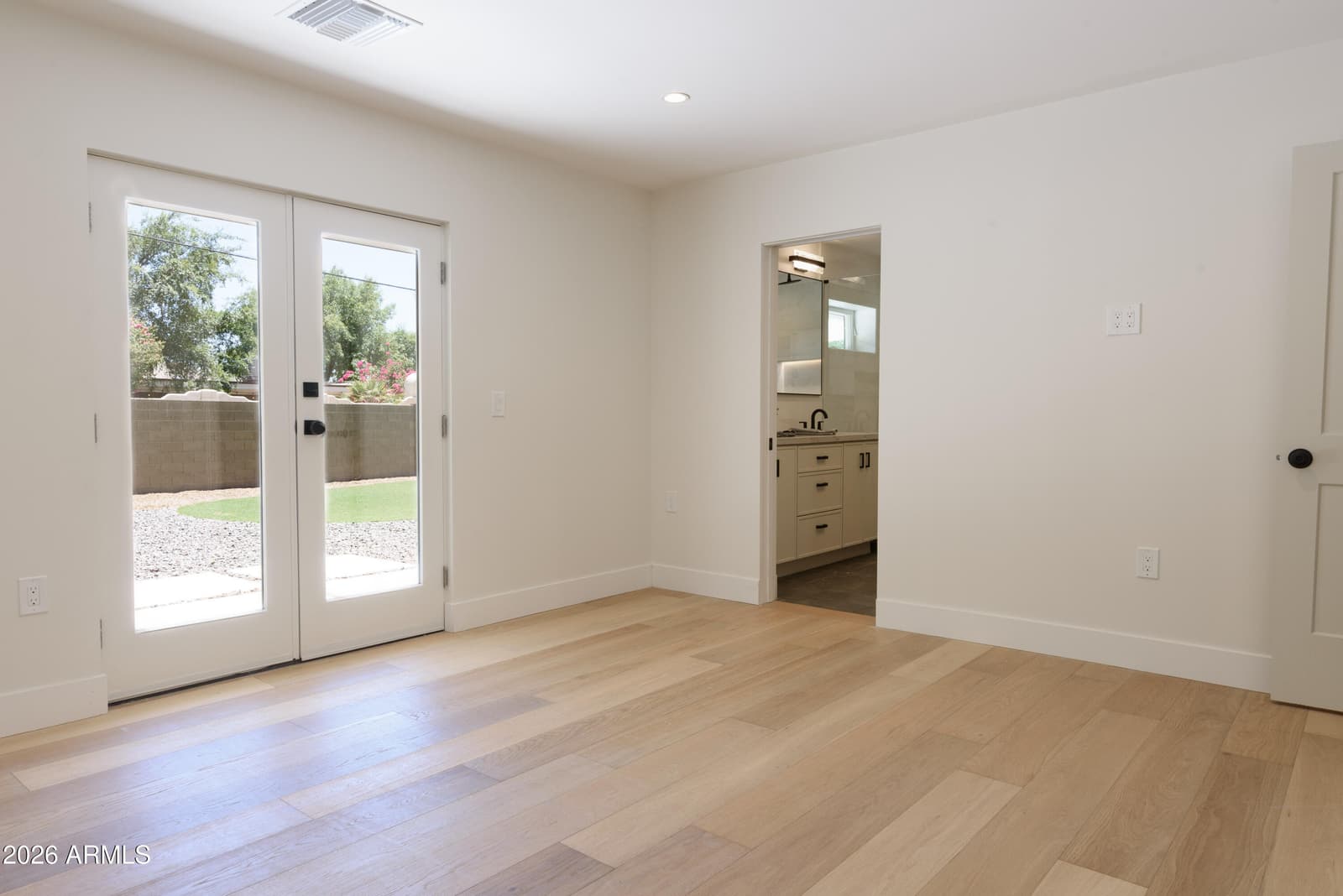 1117 W VERMONT Avenue, Phoenix, AZ 85013 — photo 30 of 58