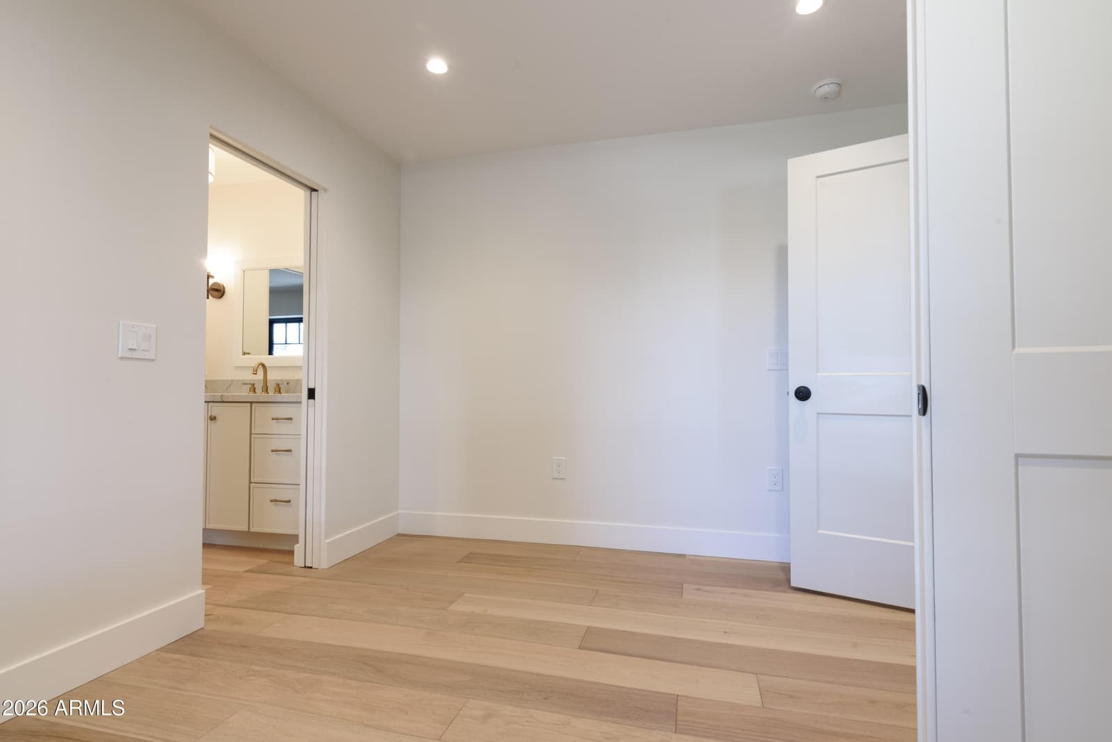 1117 W VERMONT Avenue, Phoenix, AZ 85013 — photo 43 of 58