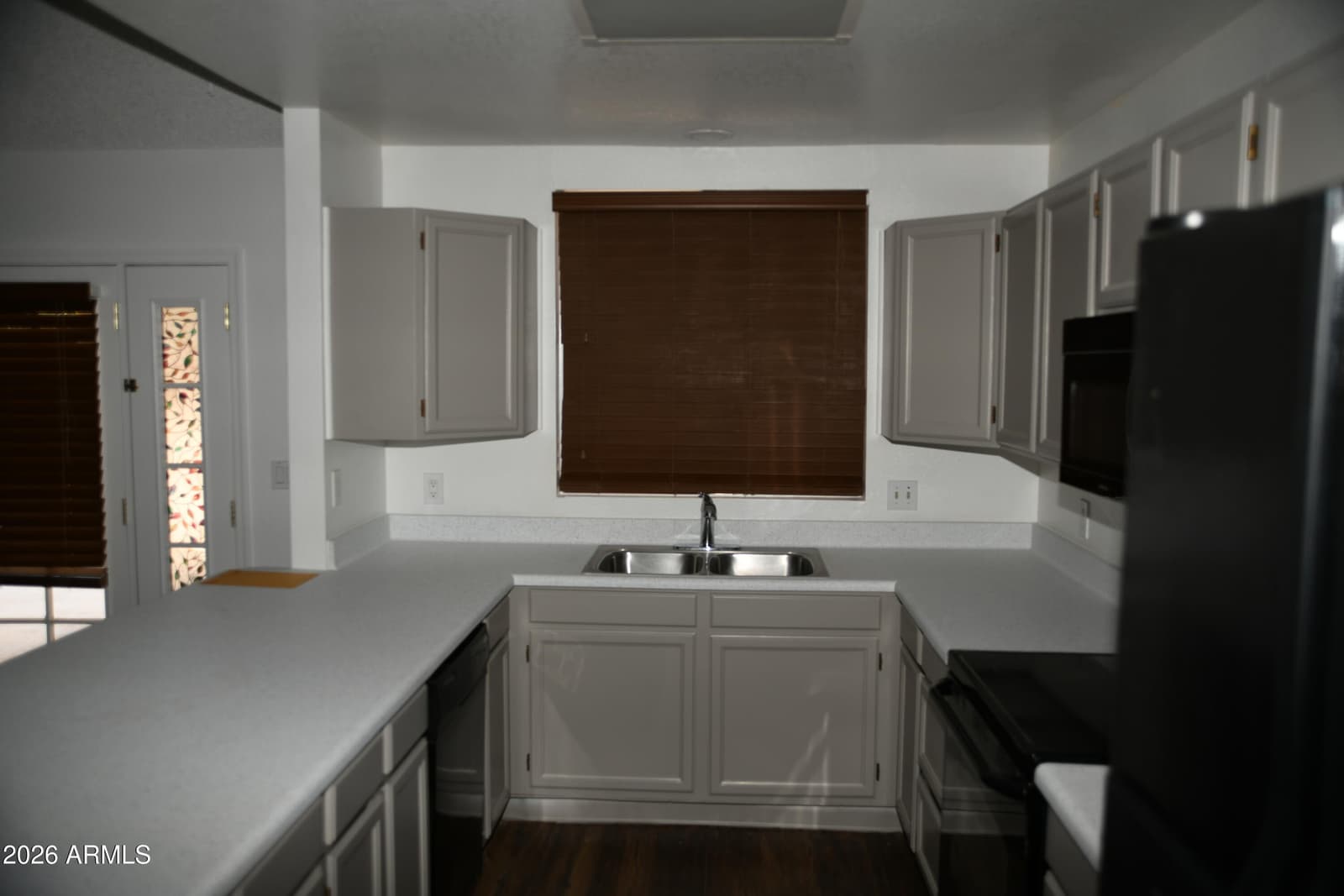 1326 E TARO Lane, Phoenix, AZ 85024 — photo 7 of 27