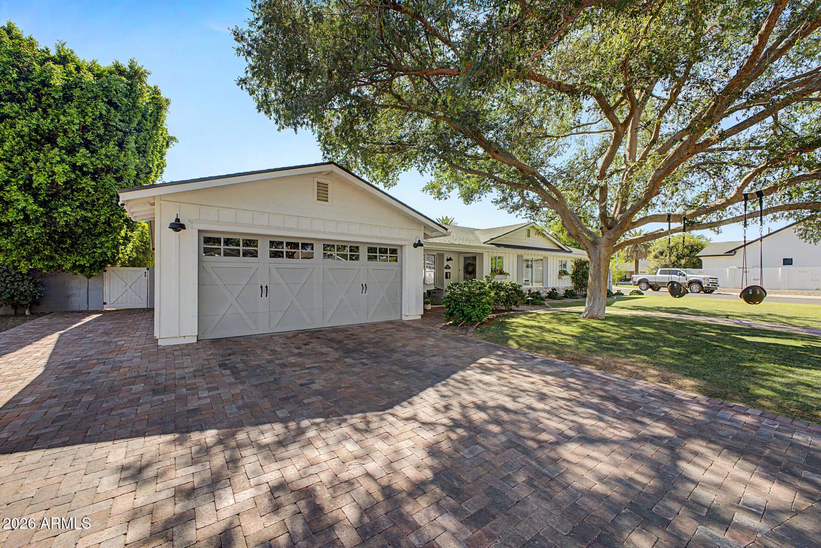 4710 N 33RD Street, Phoenix, AZ 85018 — photo 9 of 76