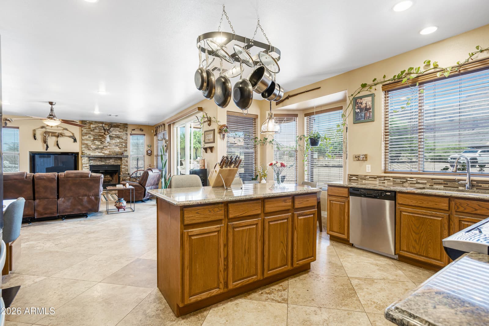 83 S GERONIMO Road, Apache Junction, AZ 85119 — photo 11 of 73