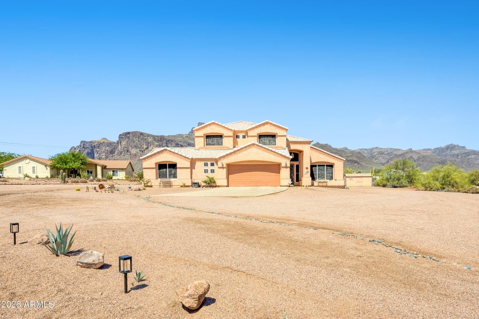 83 S GERONIMO Road, Apache Junction, AZ 85119 — photo 55 of 73