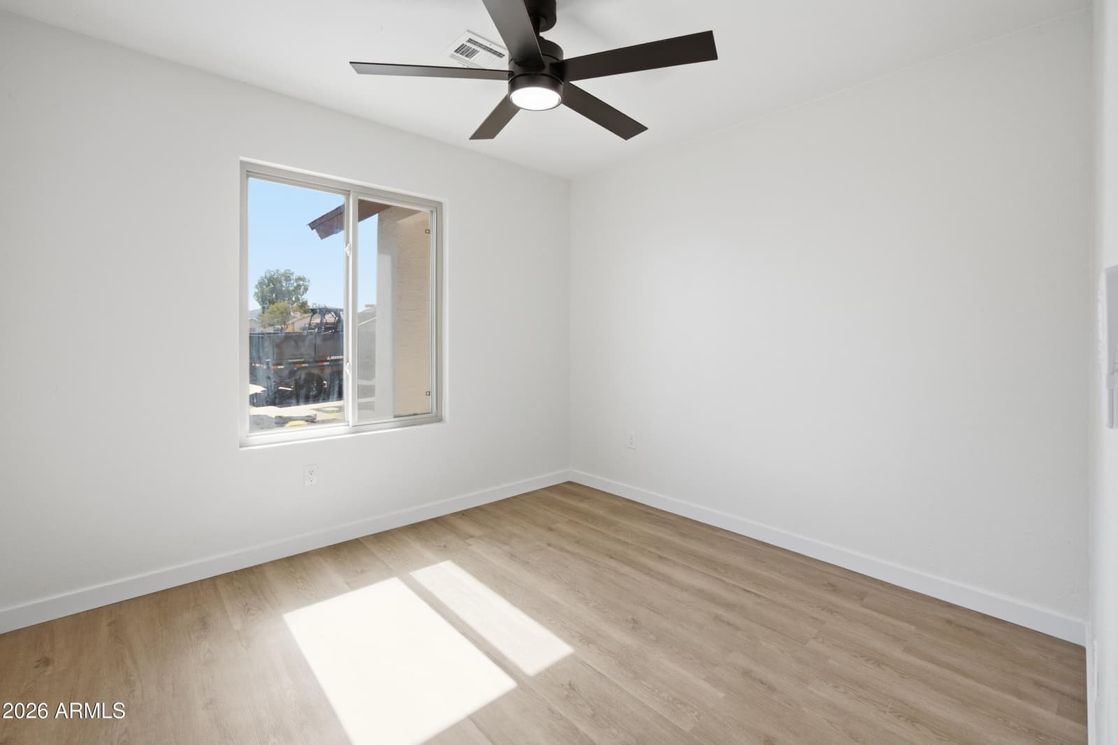 619 N SUN MEADOWS Avenue, Chandler, AZ 85226 — photo 12 of 24