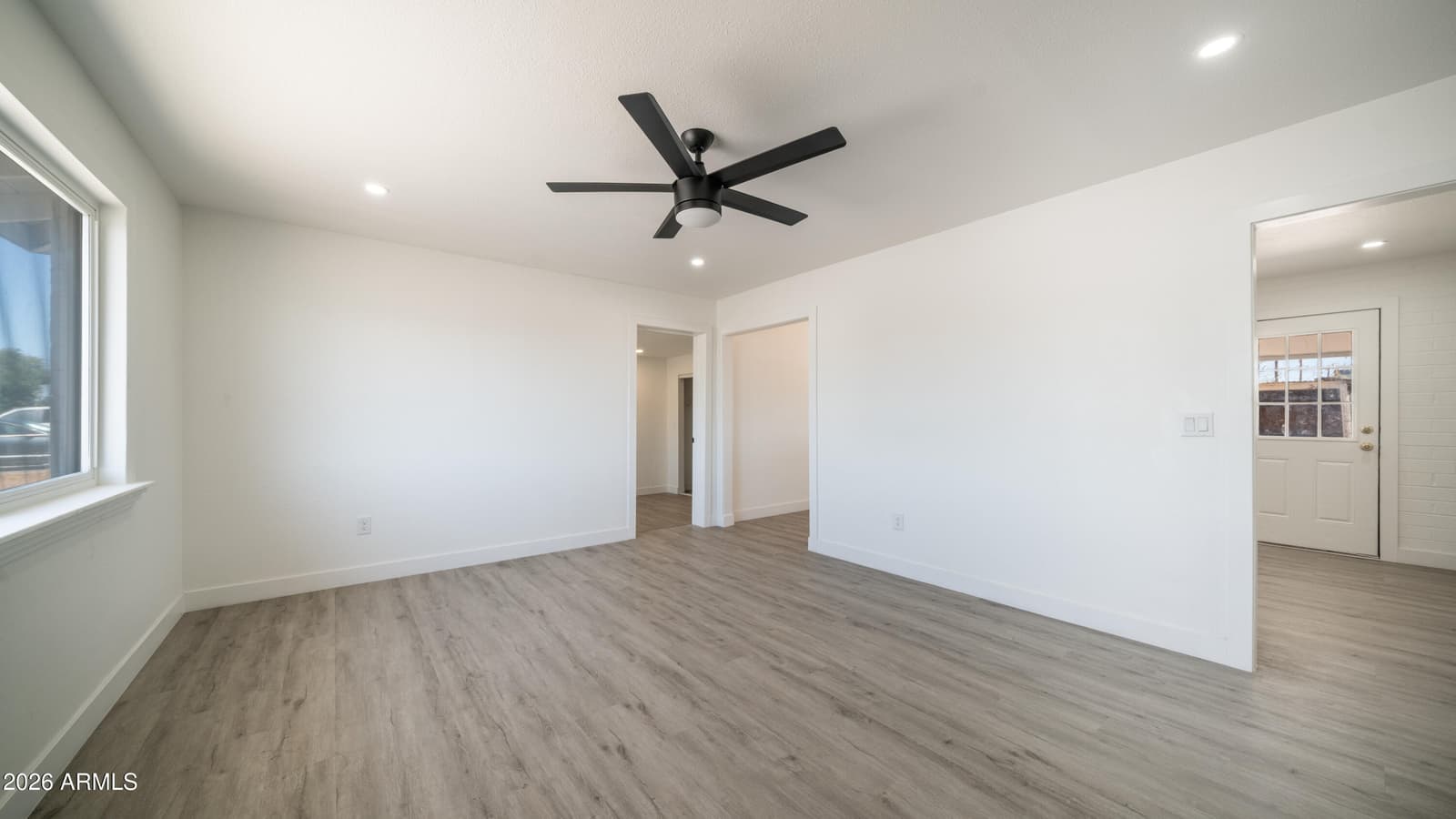 1326 W 6TH Avenue, Mesa, AZ 85202 — photo 4 of 26