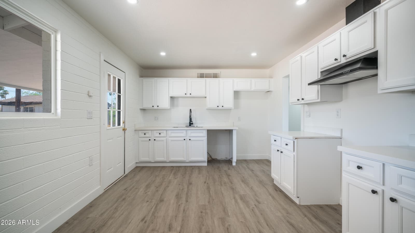 1326 W 6TH Avenue, Mesa, AZ 85202 — photo 7 of 26