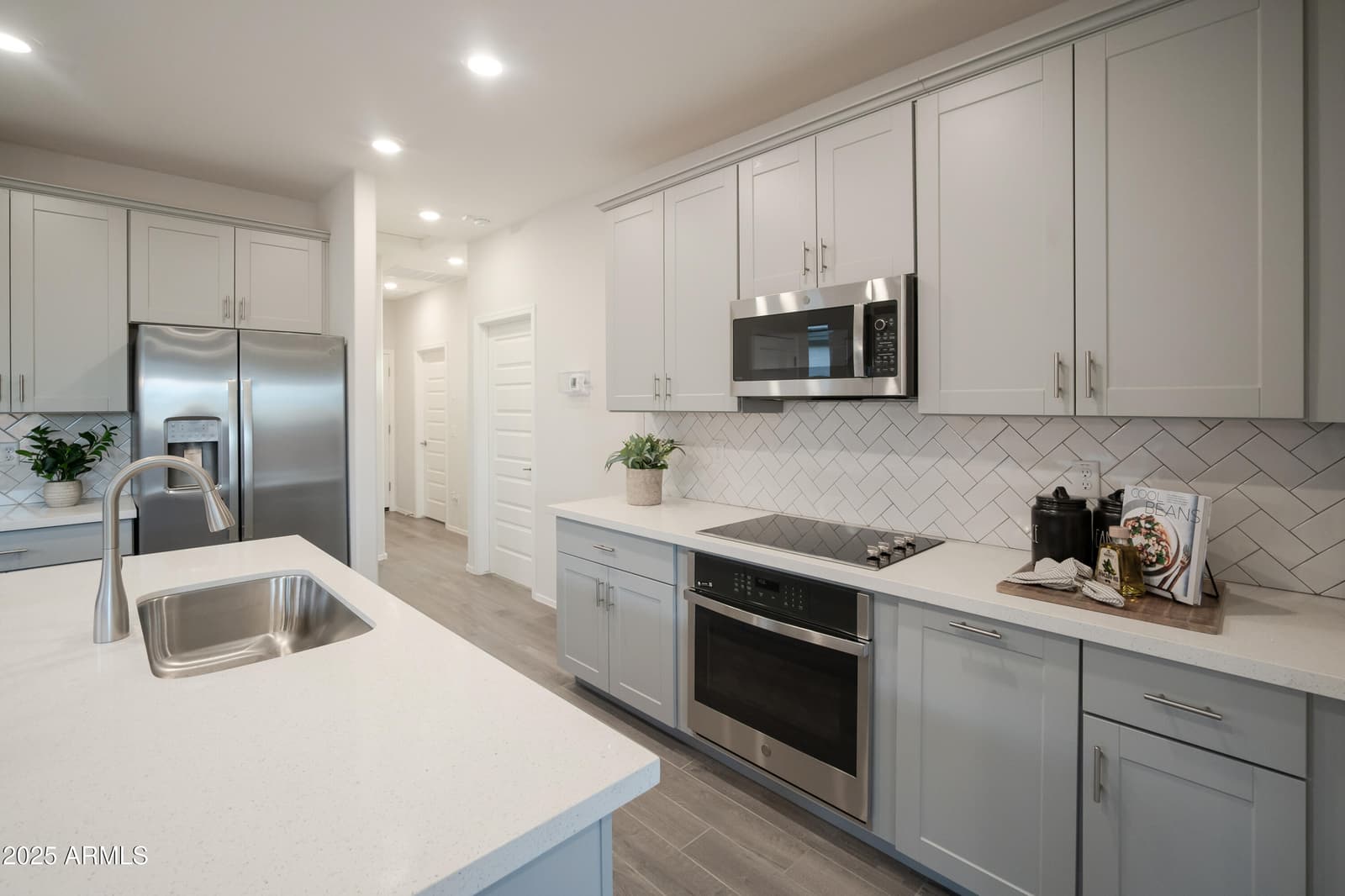 13304 N 146TH Lane, Surprise, AZ 85379 — photo 8 of 39