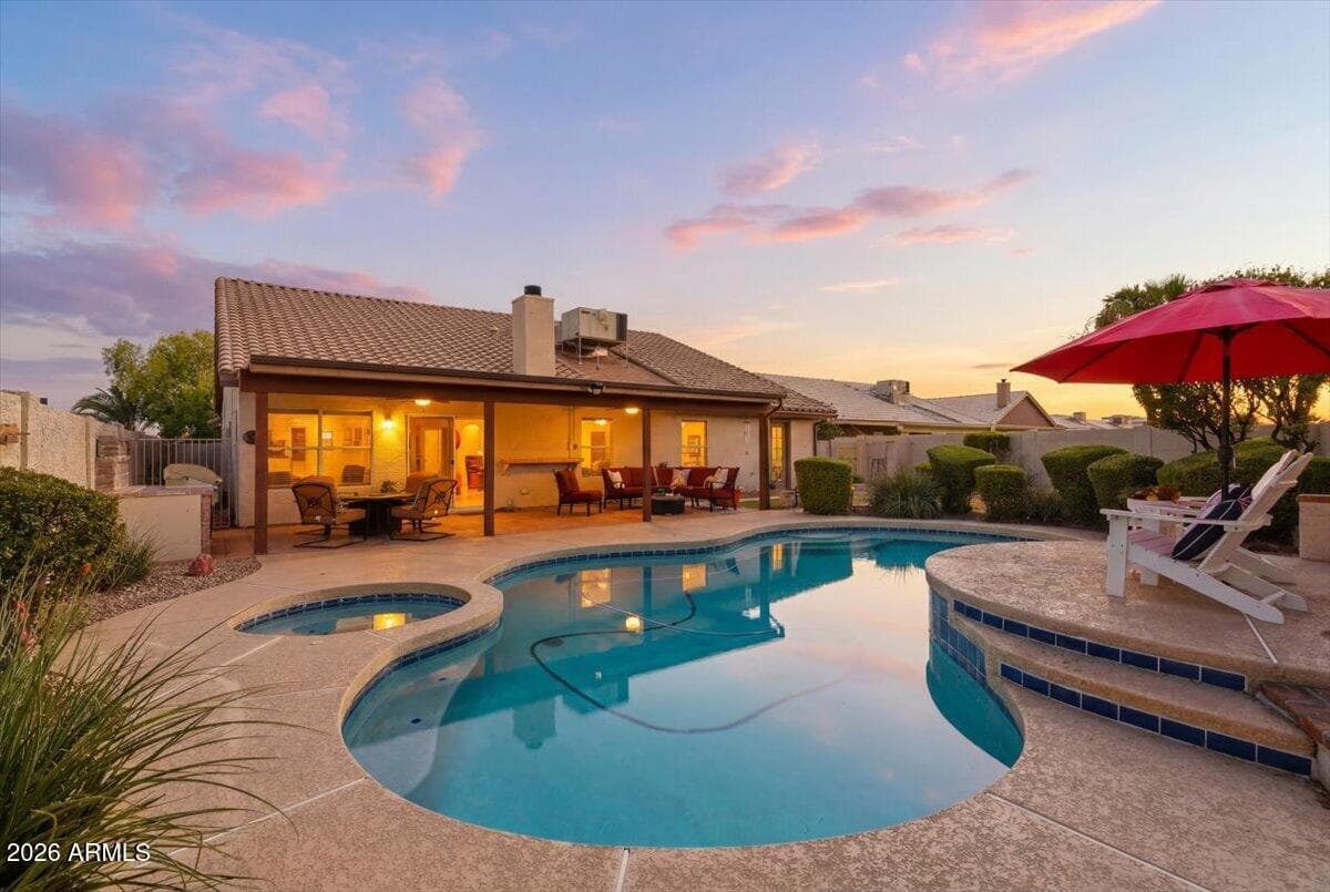 4346 W MISTY WILLOW Lane, Glendale, AZ 85310 — photo 2 of 59