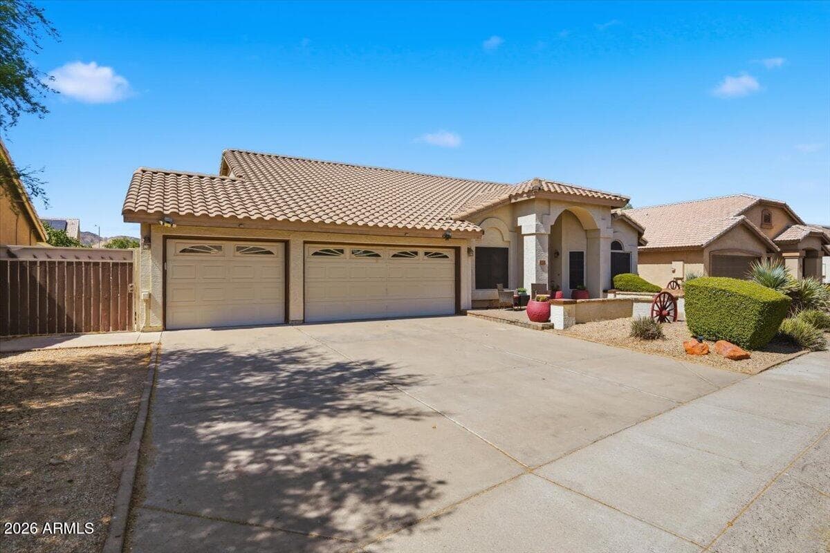 4346 W MISTY WILLOW Lane, Glendale, AZ 85310 — photo 56 of 59