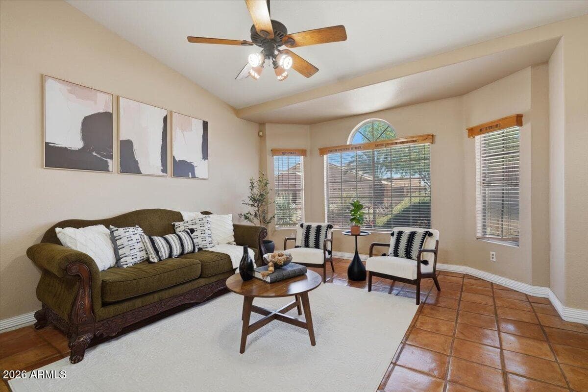 4346 W MISTY WILLOW Lane, Glendale, AZ 85310 — photo 15 of 59