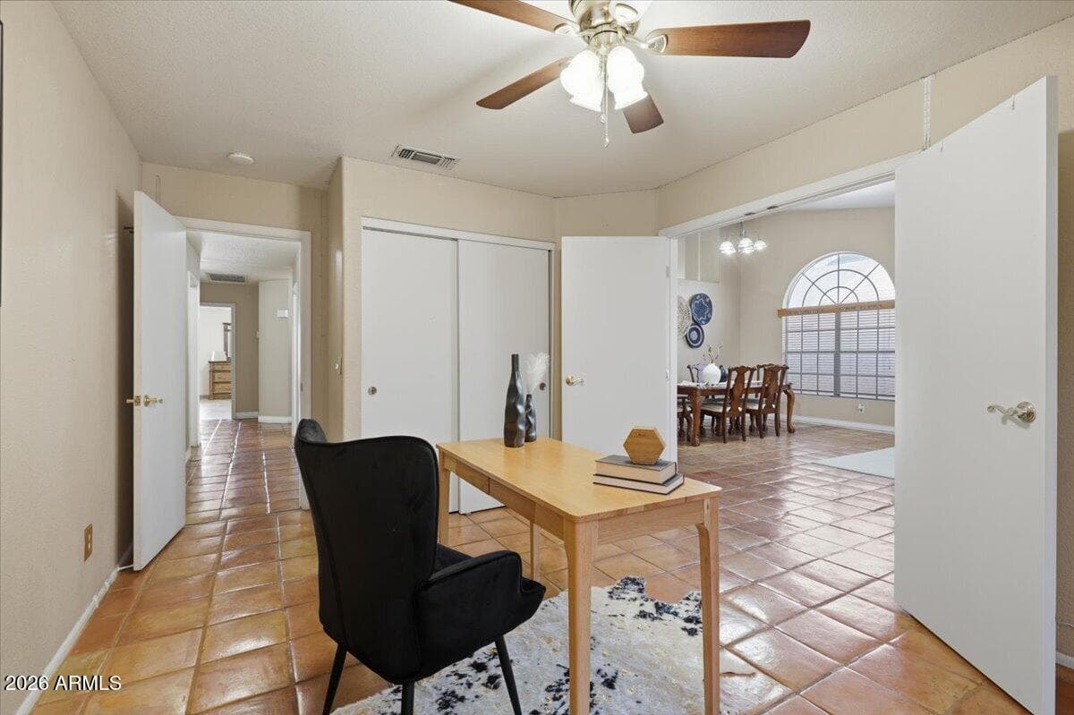 4346 W MISTY WILLOW Lane, Glendale, AZ 85310 — photo 20 of 59