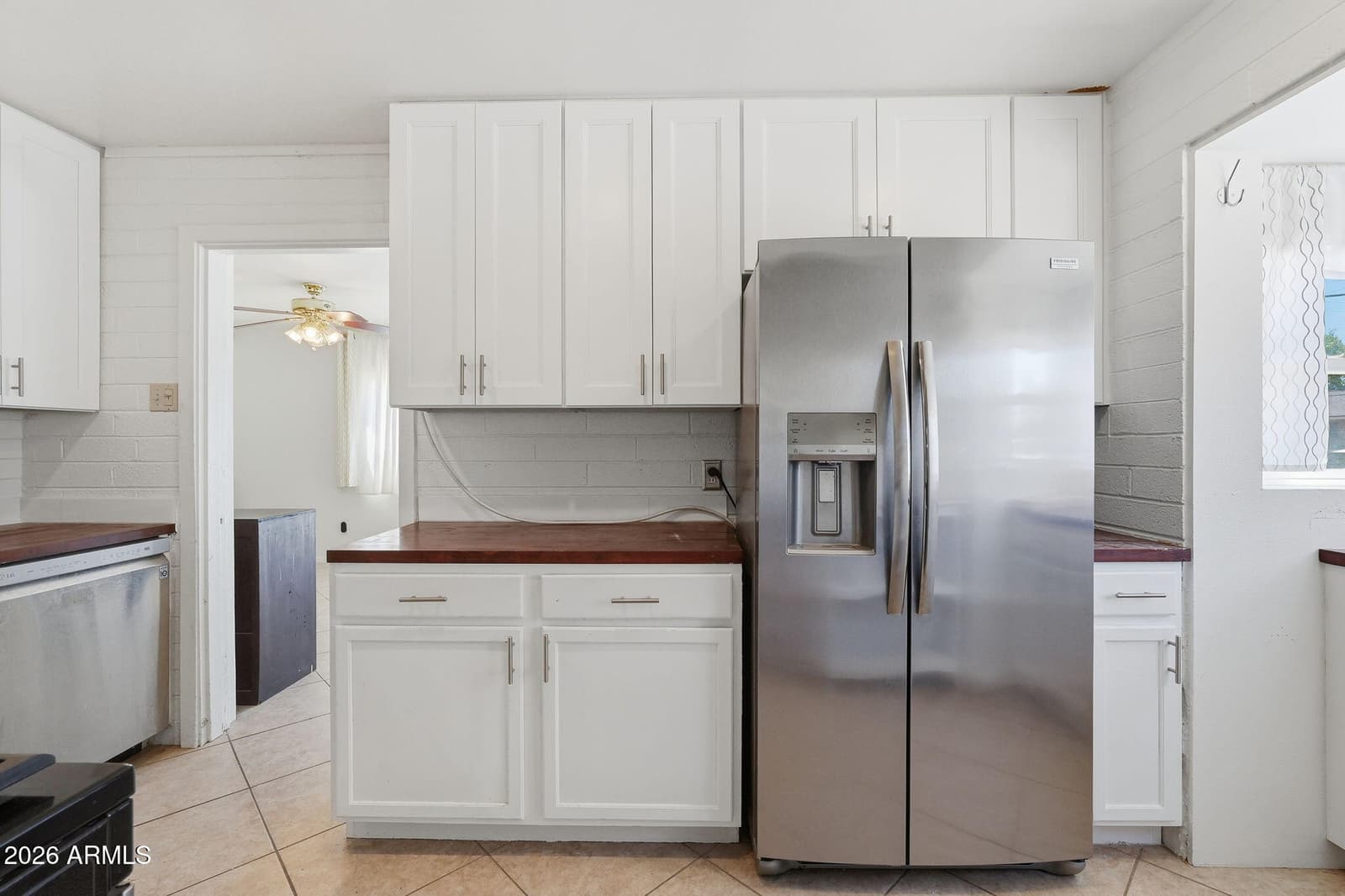 410 W PARKWAY Boulevard, Tempe, AZ 85281 — photo 8 of 46