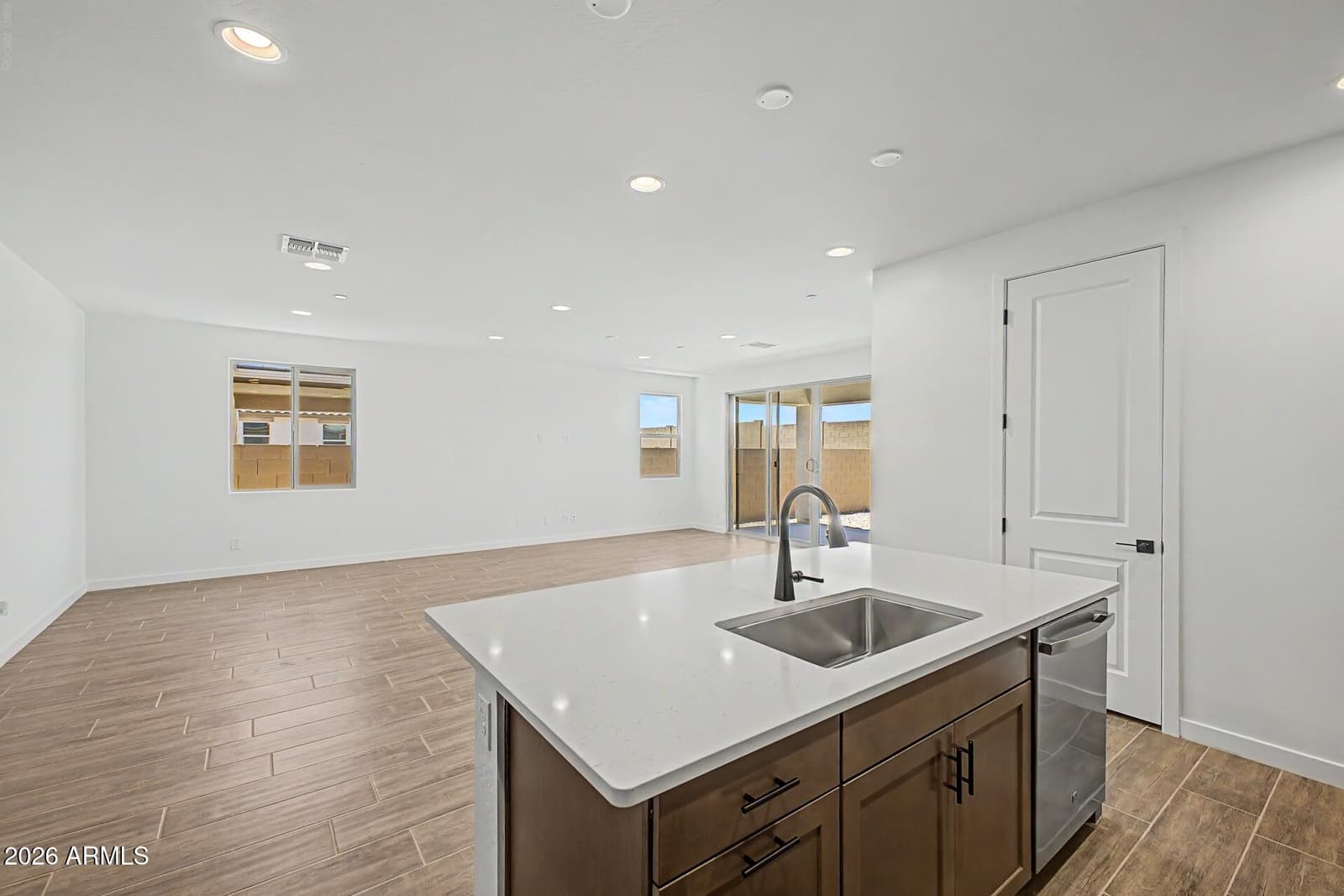 13572 W MAYBERRY Trail, Peoria, AZ 85383 — photo 11 of 39