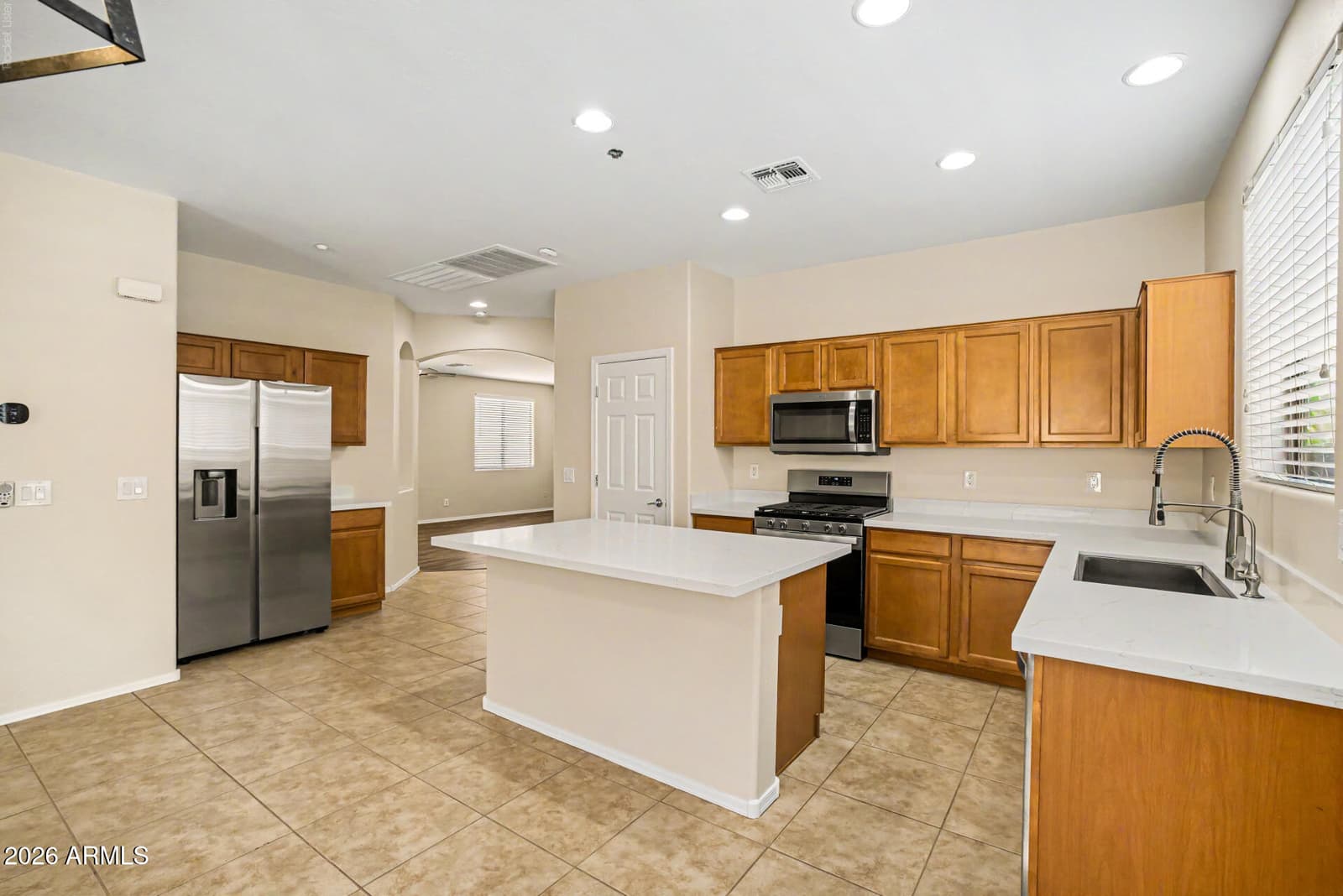 12092 W EAGLE RIDGE Lane, Peoria, AZ 85383 — photo 3 of 96