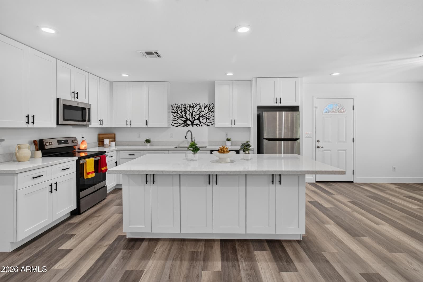 2327 N 31ST Street, Phoenix, AZ 85008 — photo 8 of 42
