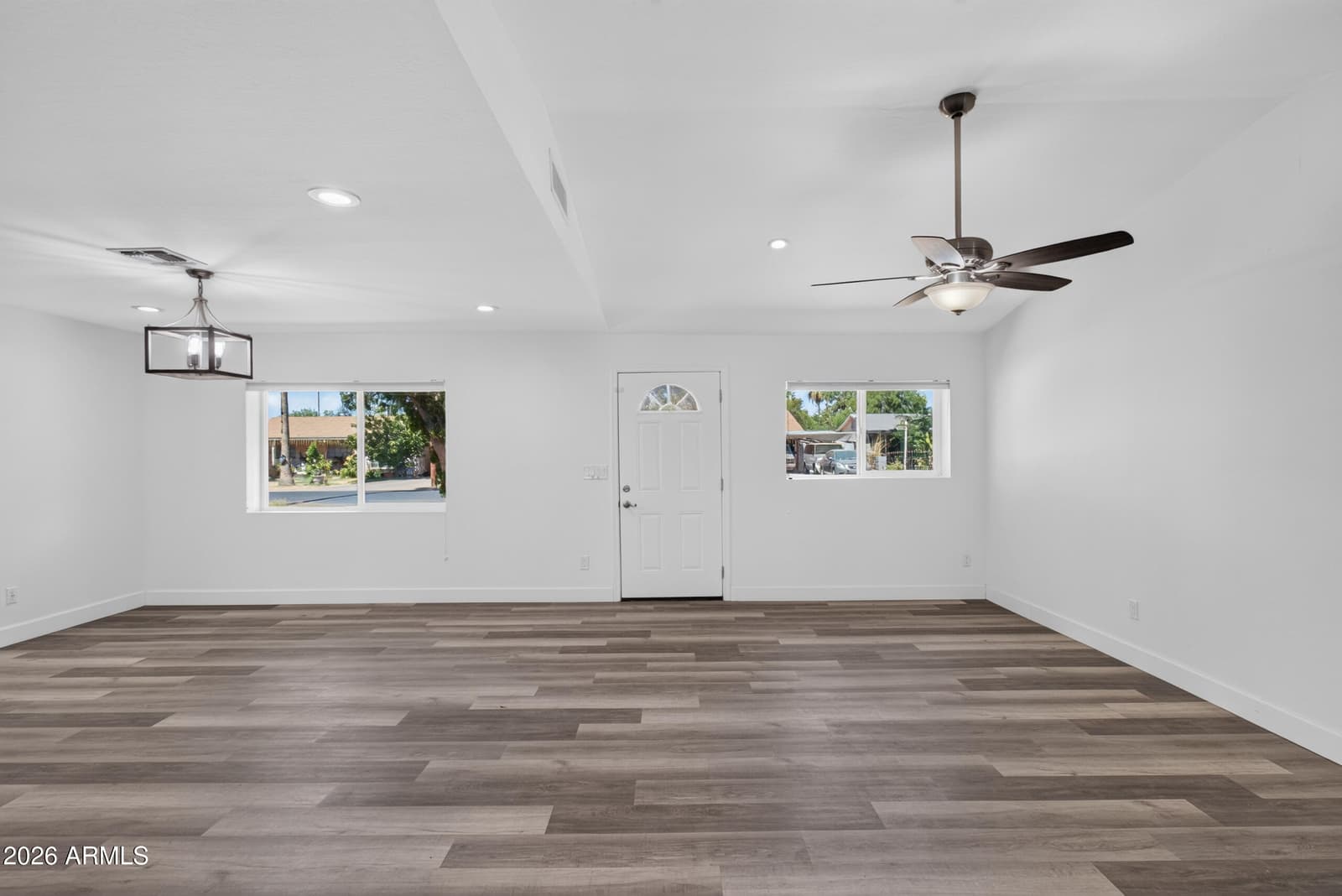 2327 N 31ST Street, Phoenix, AZ 85008 — photo 7 of 42