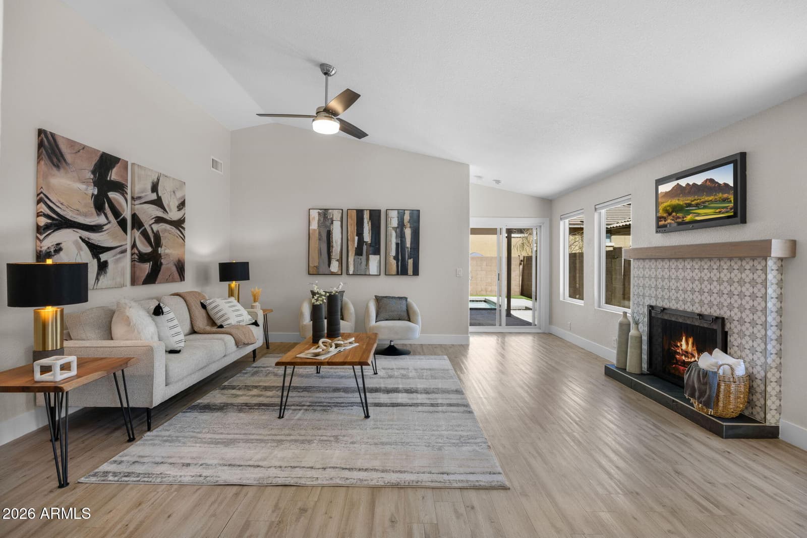 18809 N 43rd Place, Phoenix, AZ 85050 — photo 10 of 66