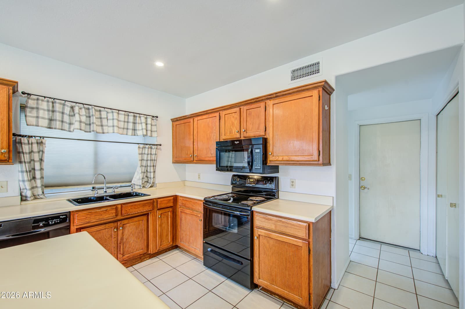 963 E Calle Del Norte, Chandler, AZ 85225 — photo 11 of 30