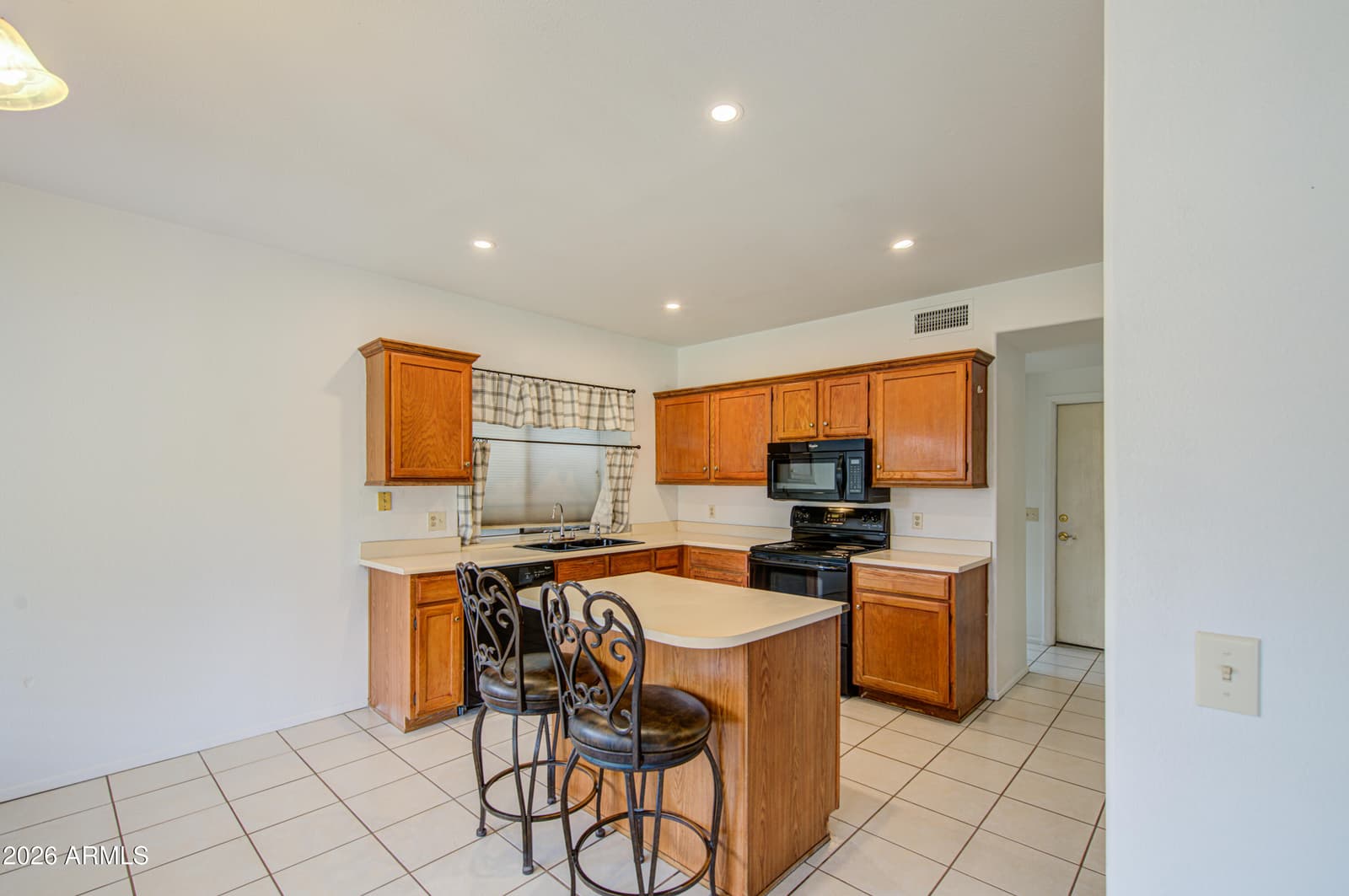 963 E Calle Del Norte, Chandler, AZ 85225 — photo 14 of 30