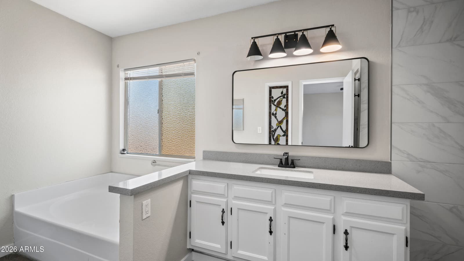 6447 S 18TH Street, Phoenix, AZ 85042 — photo 9 of 40