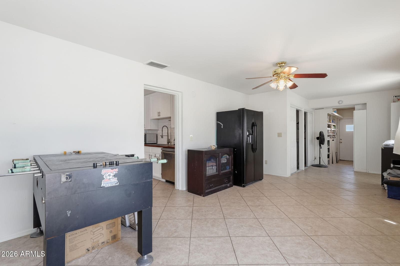 410 W PARKWAY Boulevard, Tempe, AZ 85281 — photo 14 of 46