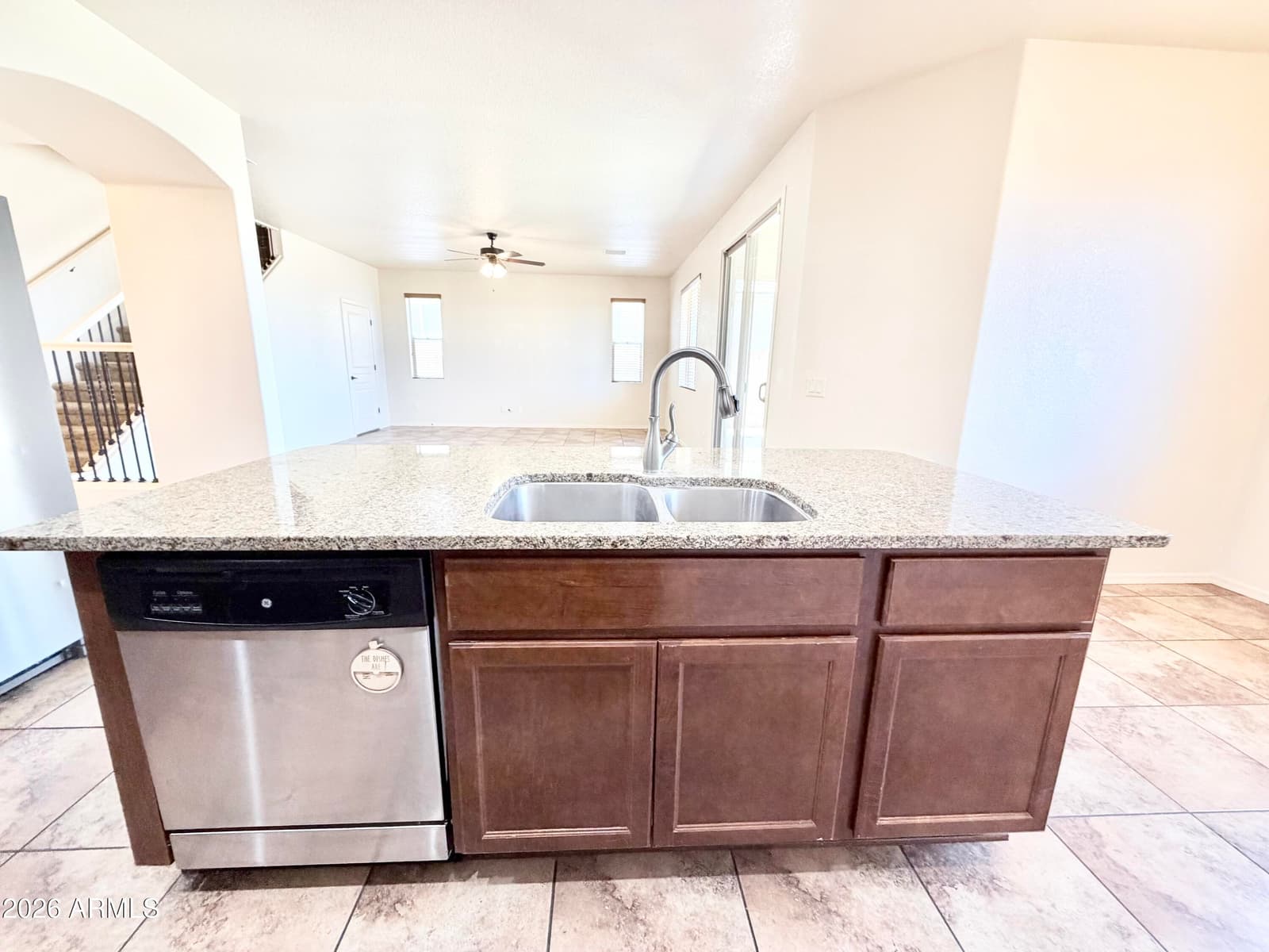 269 BAINBRIDGE Drive, Sierra Vista, AZ 85635 — photo 10 of 45