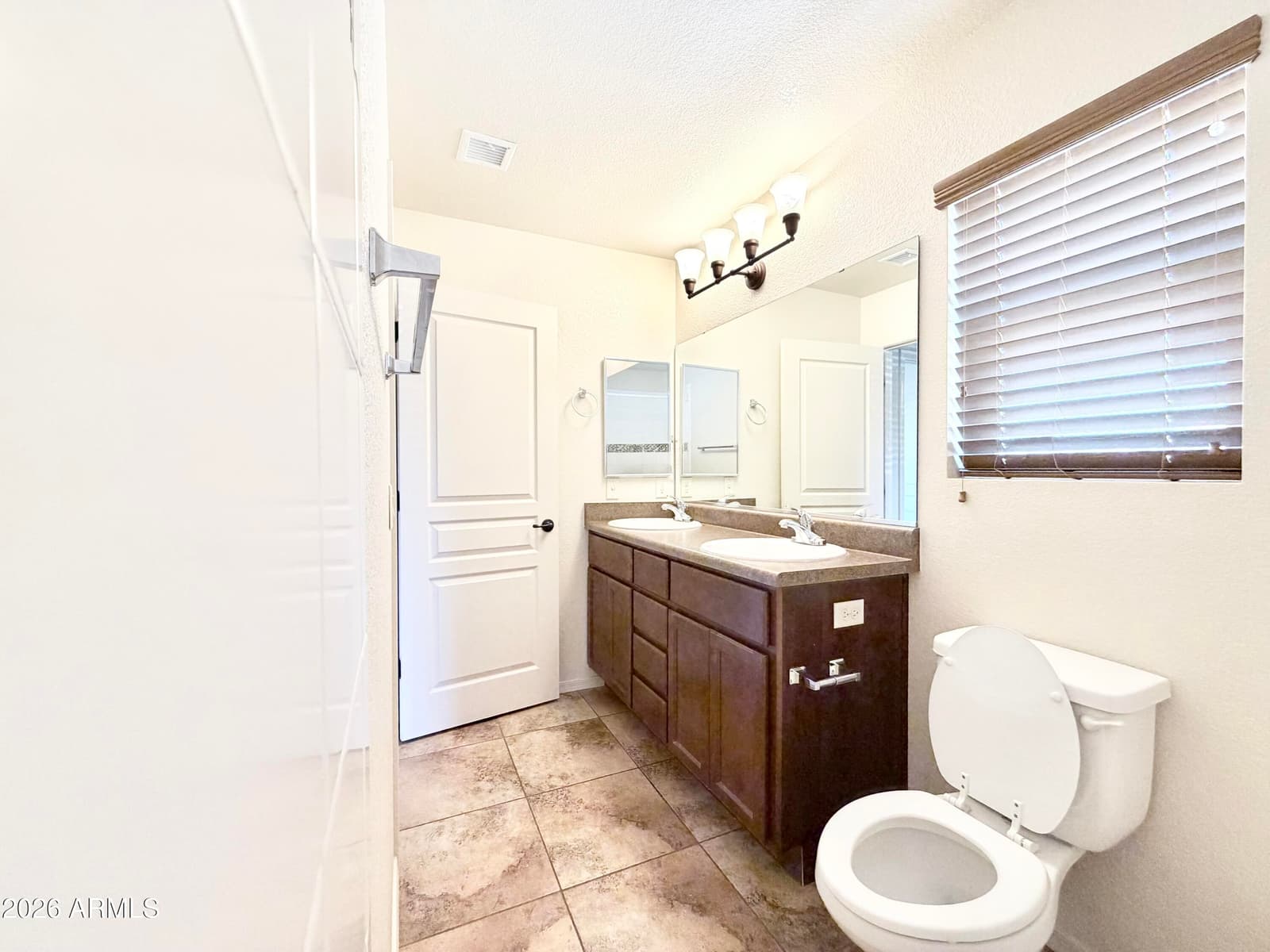 269 BAINBRIDGE Drive, Sierra Vista, AZ 85635 — photo 39 of 45