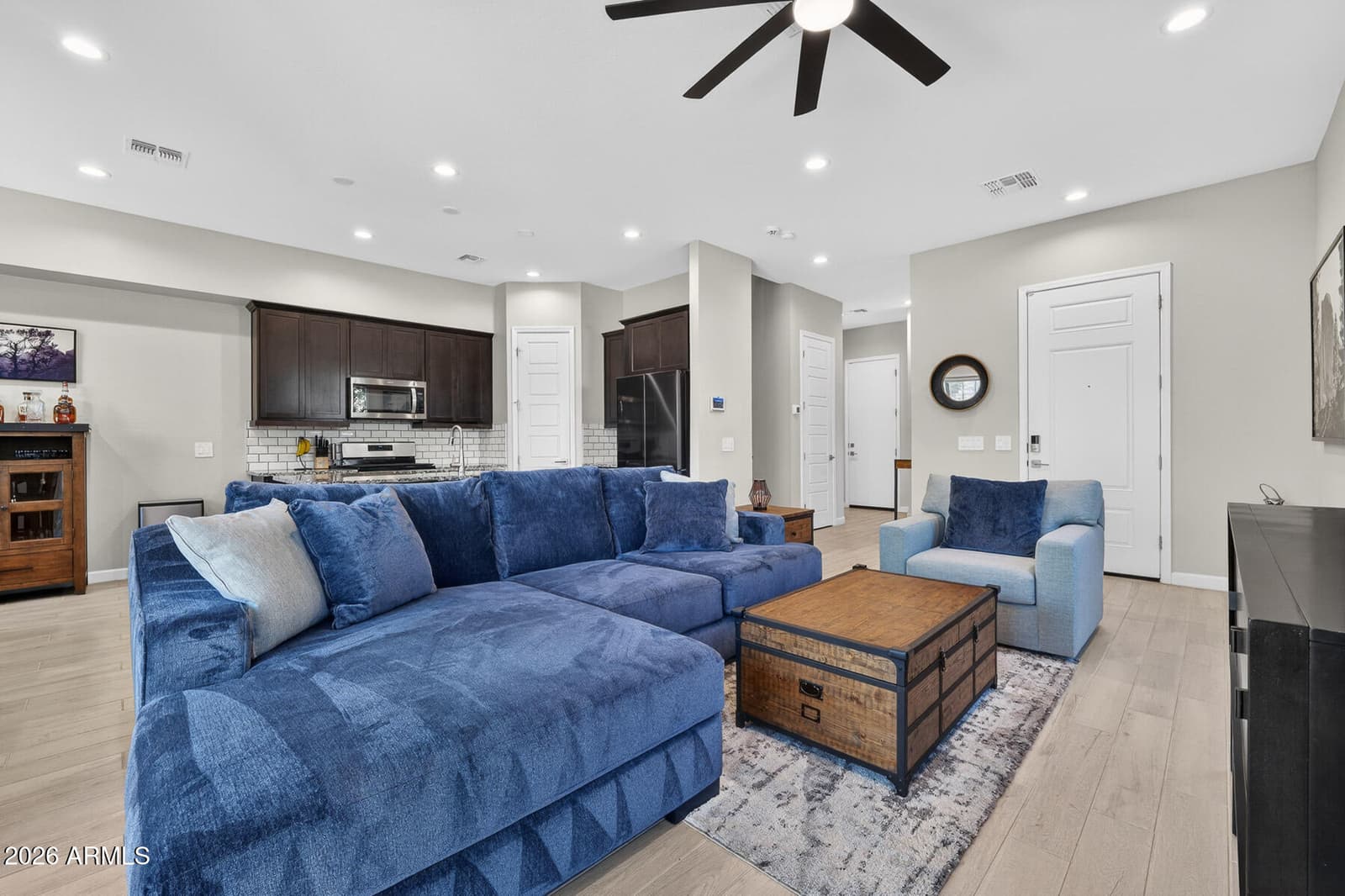 4840 E VILLAGE Drive, Scottsdale, AZ 85254 — photo 10 of 50