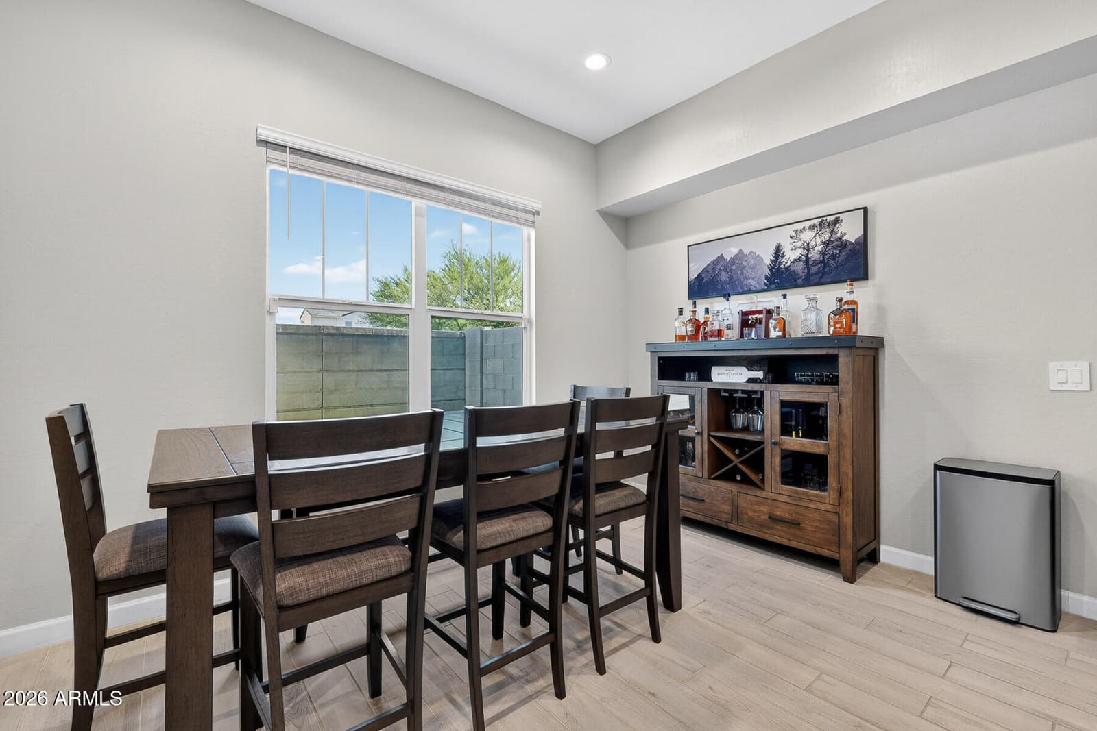 4840 E VILLAGE Drive, Scottsdale, AZ 85254 — photo 9 of 50