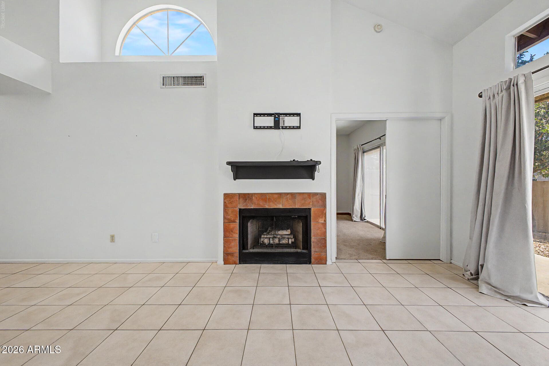 6776 S WILSON Street, Tempe, AZ 85283 — photo 10 of 32