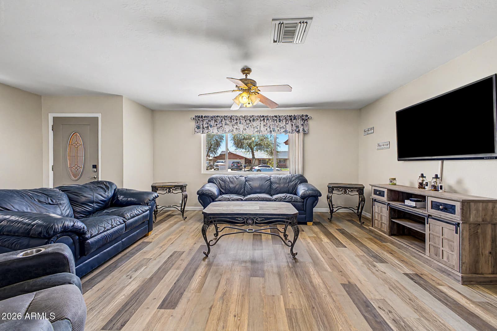 5740 W MARCONI Avenue, Glendale, AZ 85306 — photo 9 of 45