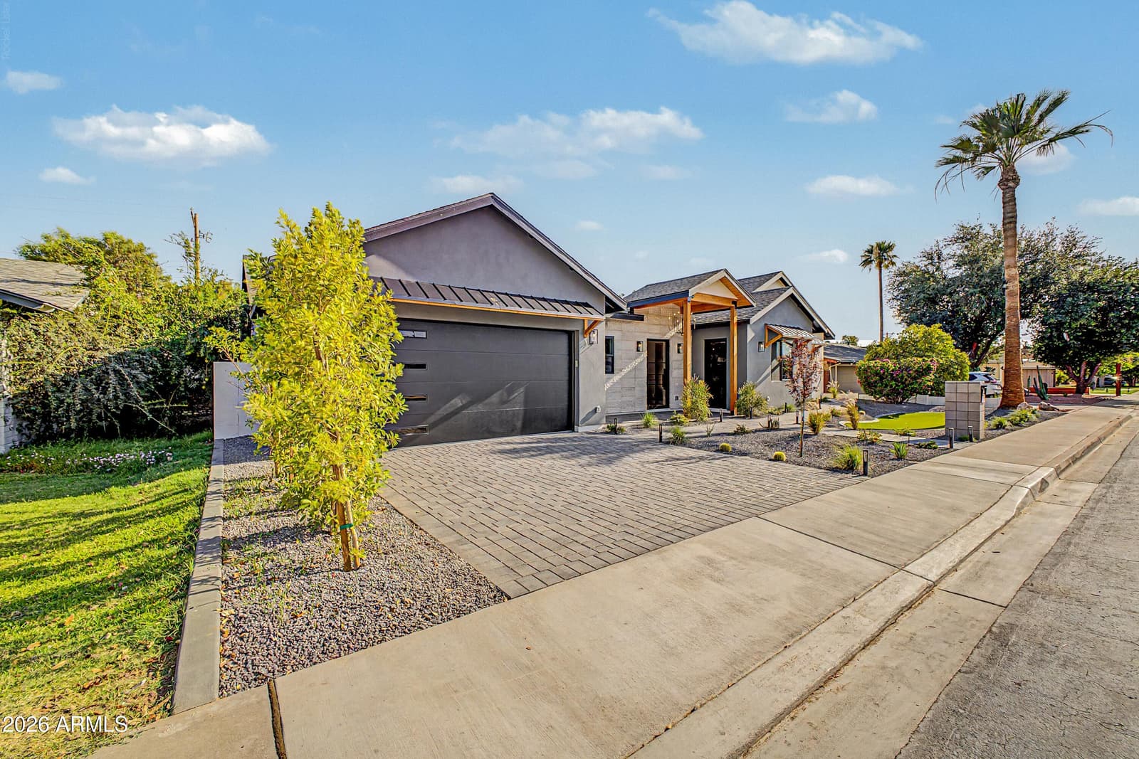 5145 E PINCHOT Avenue, Phoenix, AZ 85018 — photo 2 of 38