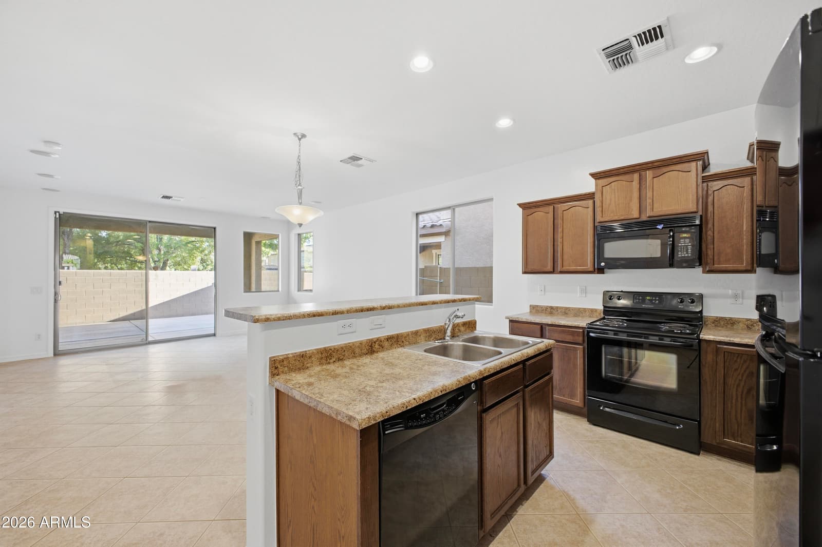 5643 E ALDER Avenue, Mesa, AZ 85206 — photo 12 of 33