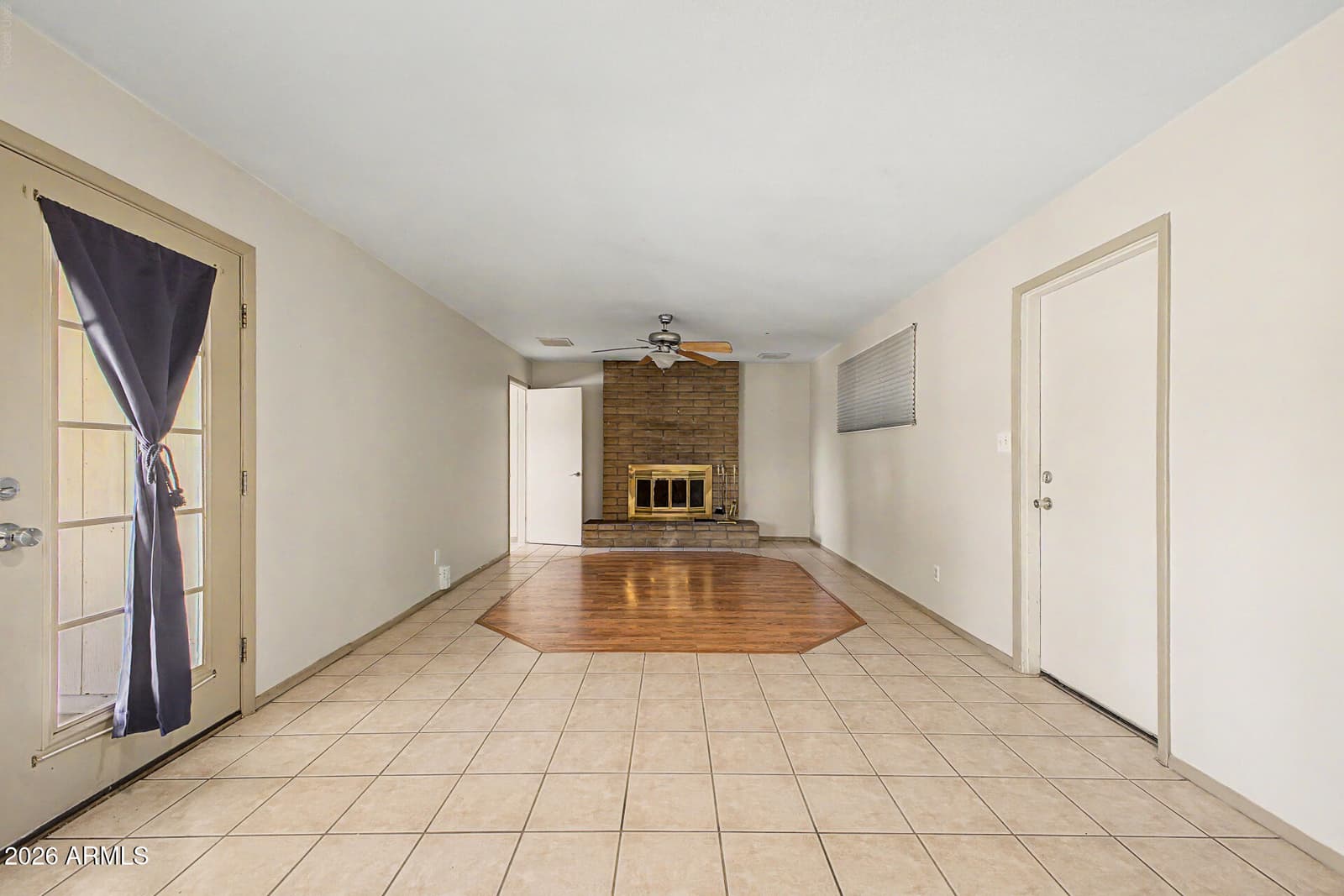 1063 E LOYOLA Drive, Tempe, AZ 85282 — photo 9 of 37