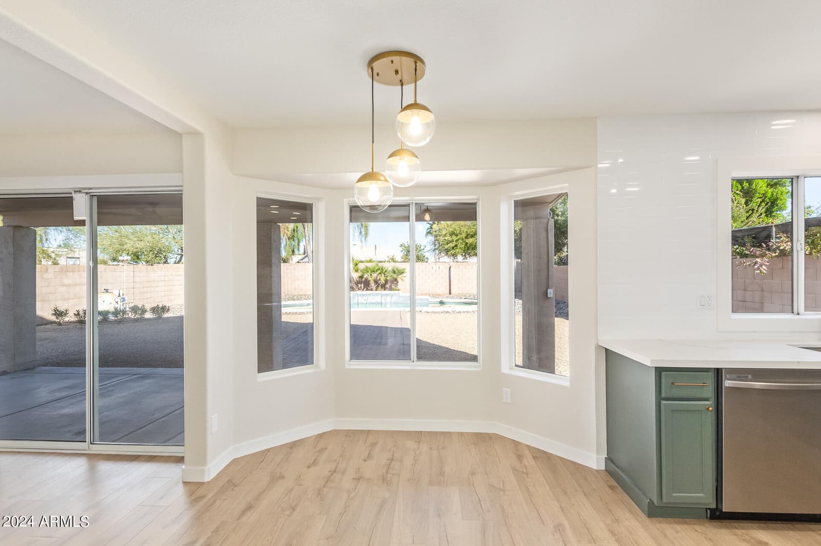 1018 W Kings Avenue, Phoenix, AZ 85023 — photo 11 of 37