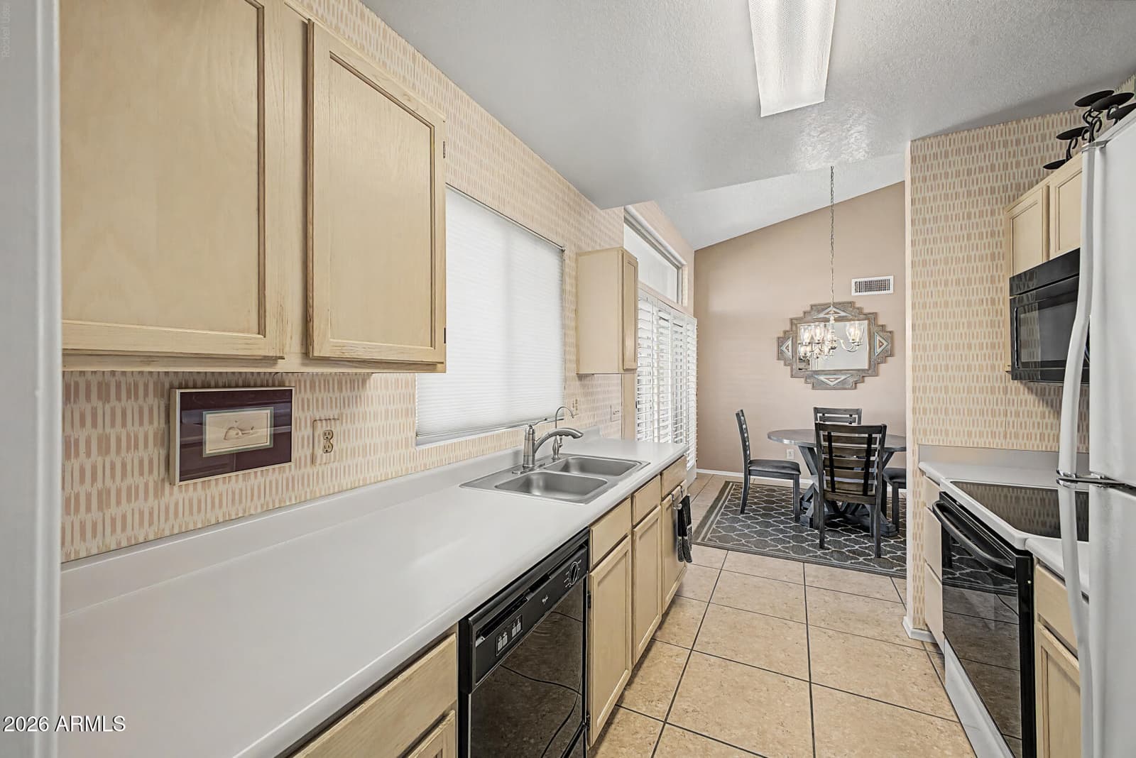 6310 S CYPRESS POINT Drive, Chandler, AZ 85249 — photo 14 of 52