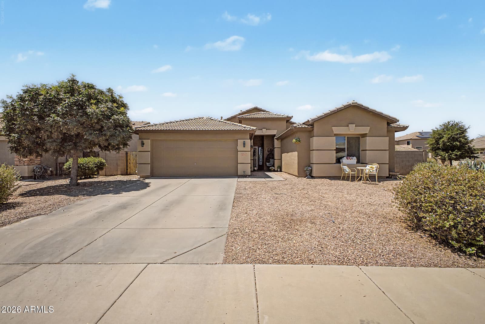 2265 W SUNSHINE BUTTE Drive, San Tan Valley, AZ 85144 — photo 1 of 34