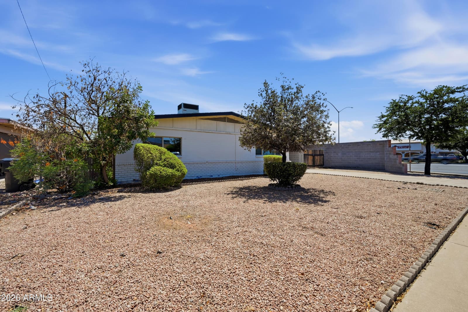 2011 E BRAMBLE Avenue, Mesa, AZ 85204 — photo 2 of 27