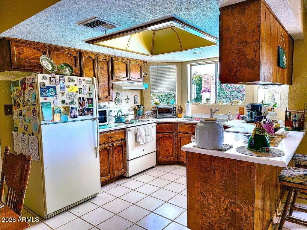 3149 S Rogers, Mesa, AZ 85202 — photo 4 of 5