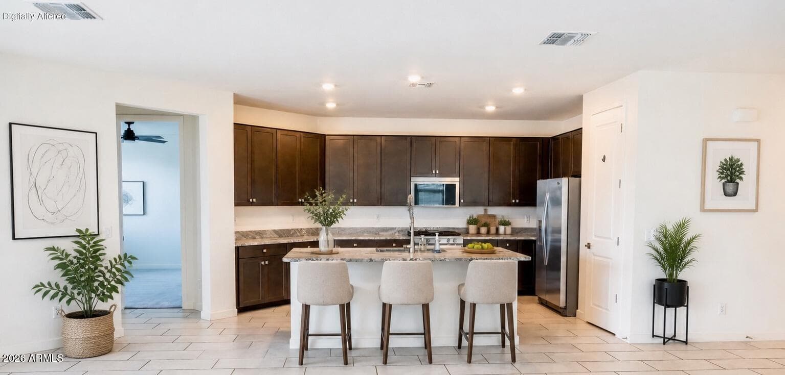 2548 W GRENADINE Road, Phoenix, AZ 85041 — photo 9 of 31