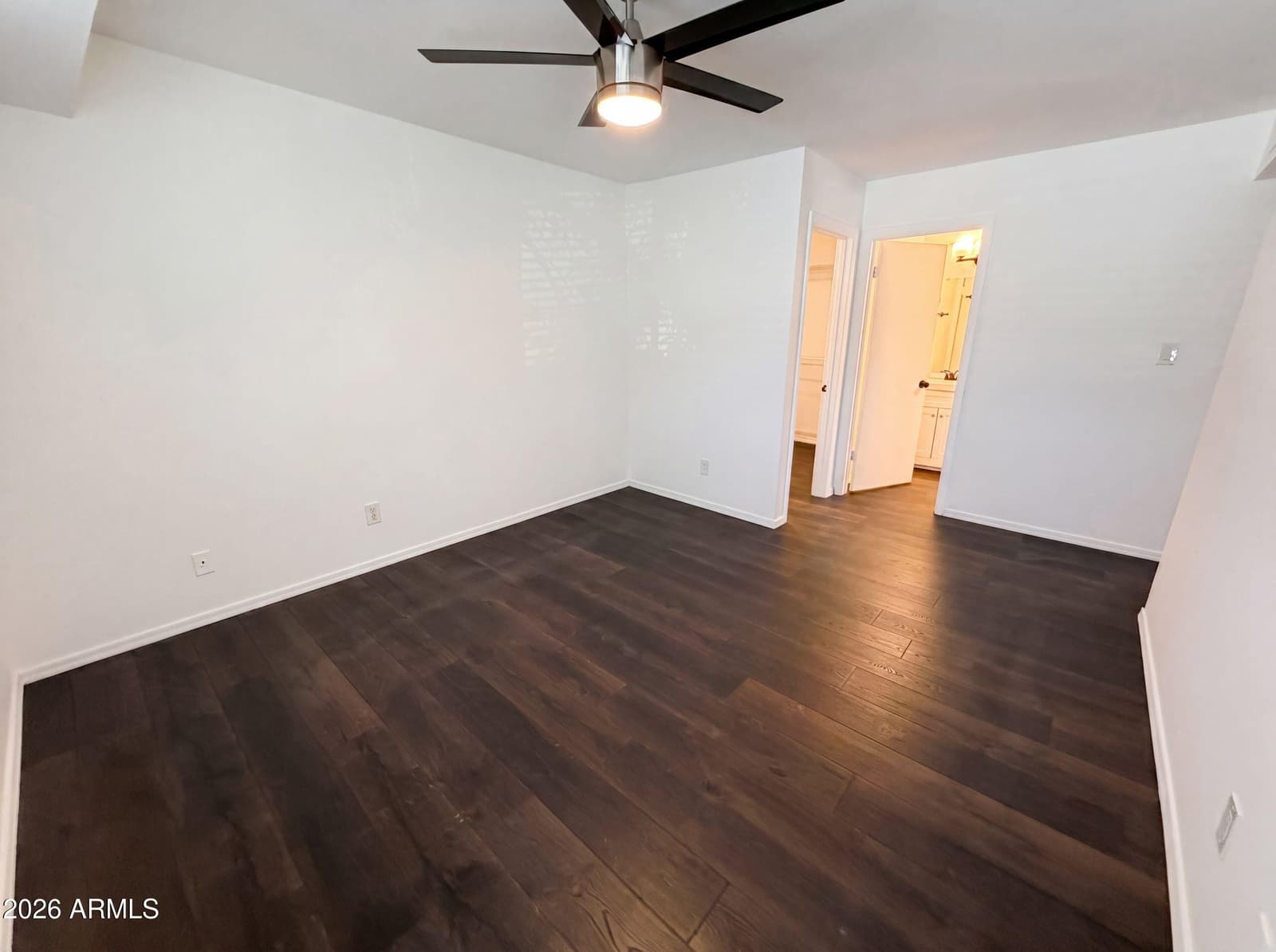 2040 S LONGMORE 39, Mesa, AZ 85202 — photo 4 of 20