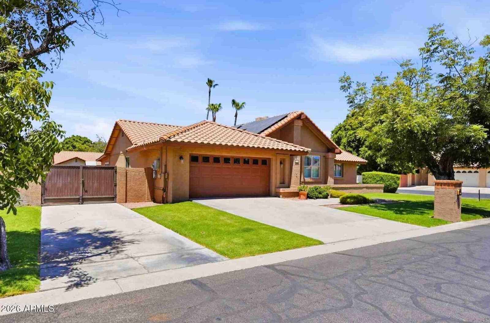 694 E WASHINGTON Avenue, Gilbert, AZ 85234 — photo 2 of 39