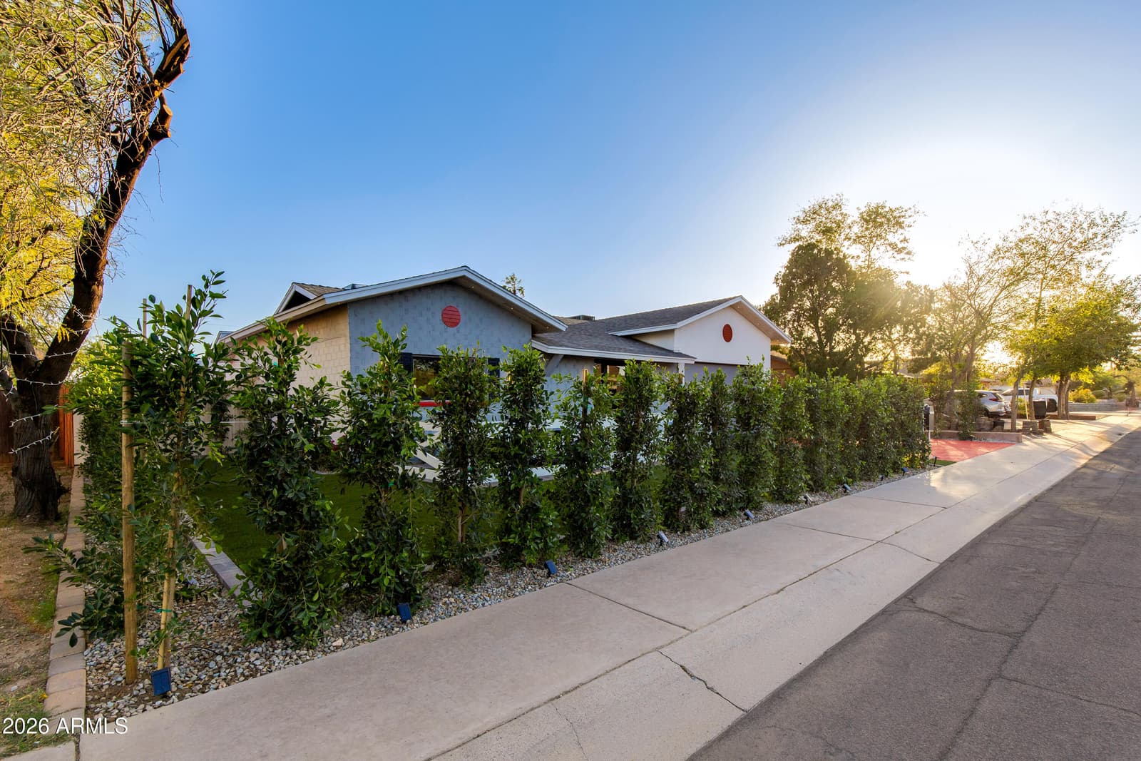 8541 E THOMAS Road, Scottsdale, AZ 85251 — photo 8 of 65