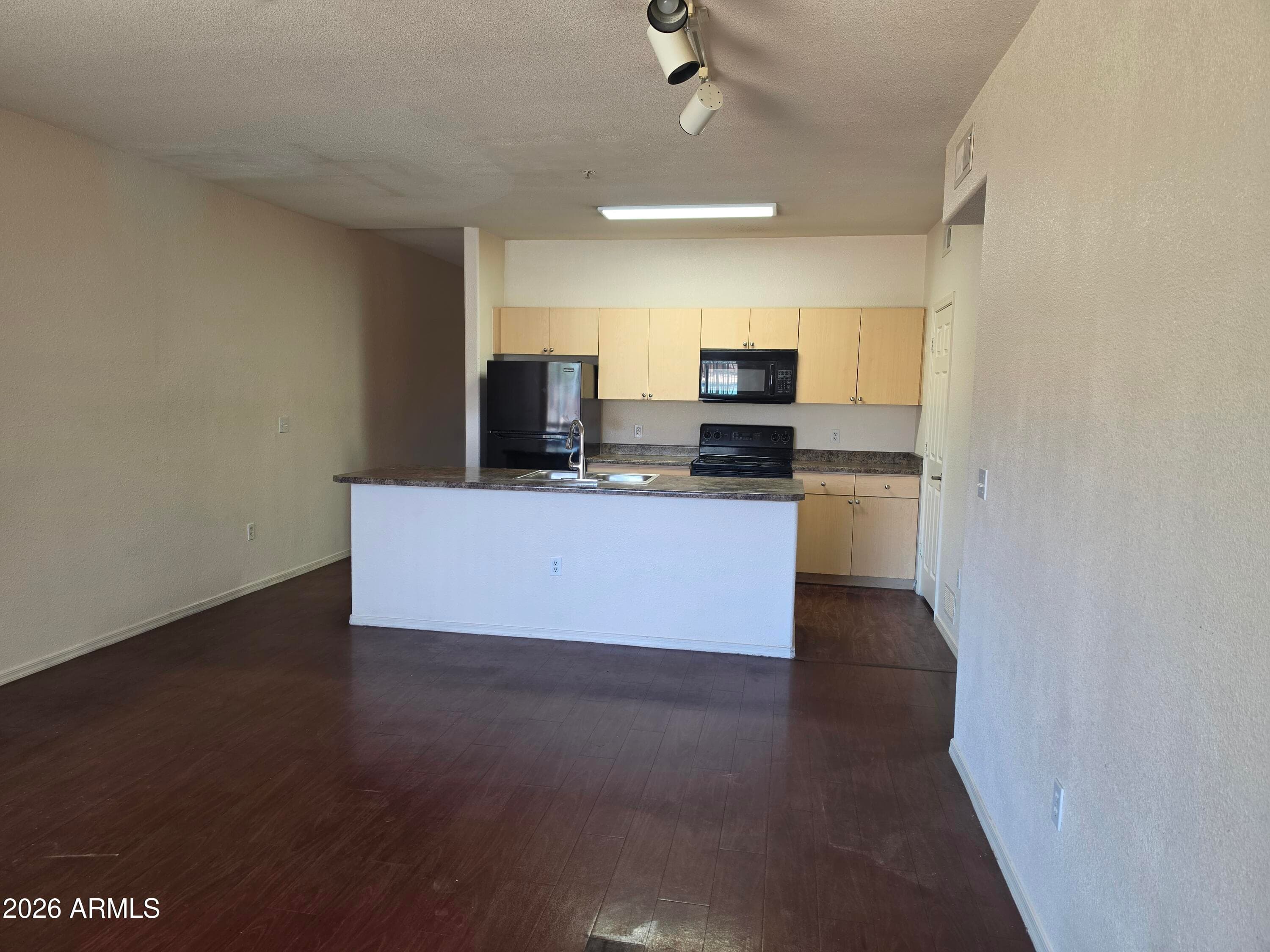 18416 N CAVE CREEK Road 1006, Phoenix, AZ 85032 — photo 3 of 11