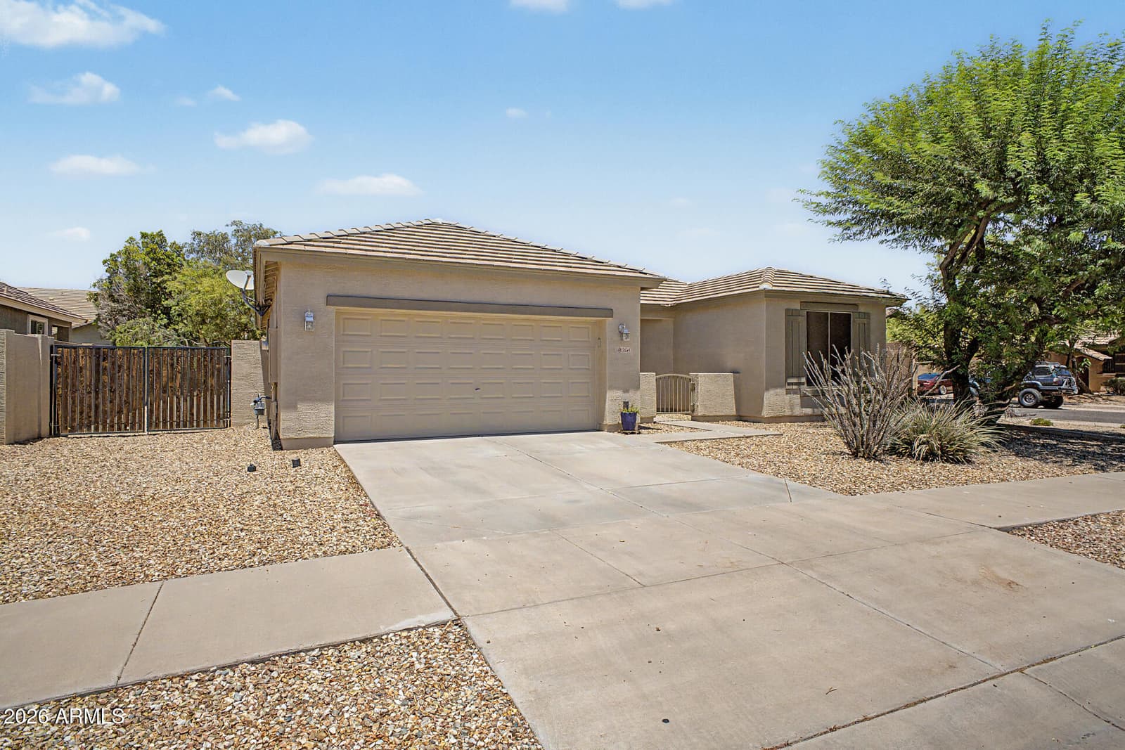 13534 W PORT ROYALE Lane, Surprise, AZ 85379 — photo 2 of 36